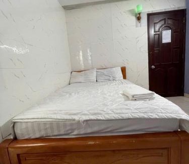 Binh Tan Hotel | nhà nghỉ phát đạt