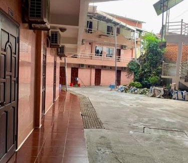 Long Thanh House | Nhà Nghỉ Quỳnh Hương - Quynh Huong Hostel