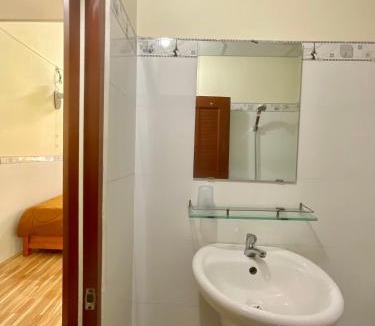 Duc Linh House | Nhà Nghỉ Sakura Homestay R10