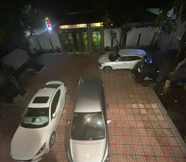 Giong Trom Hotel | Nhà Nghỉ Trần Gia