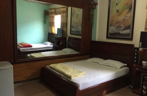 Cam Pha House | Nha Nghi Tham Quyen