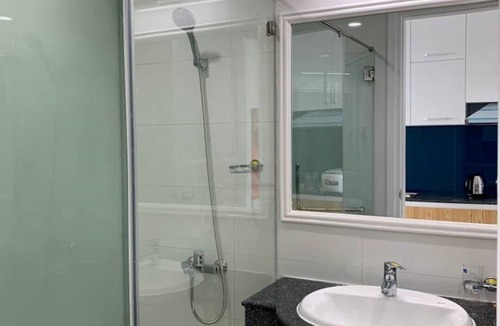 Phu Hai Beach Apartment | Nice apartment with sea view by the beach #V1