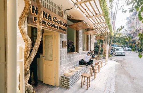 Lang Ha Hotel | NYNA House ROOFTOP Garden Egg Coffee