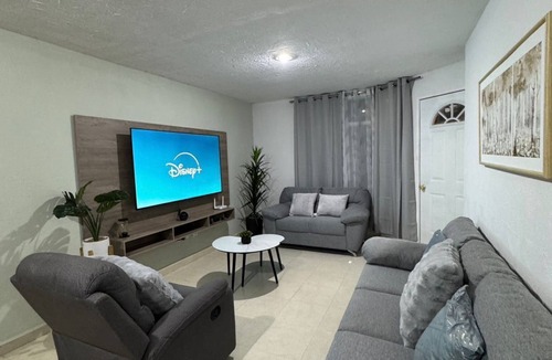 Pachuca House | Oak House