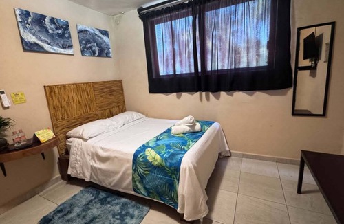 Boulevard Barra Vieja Hotel | Oasis room, double bed, access to Acapulco Diamante beach, breakfast included.