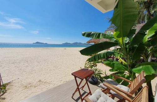 Song Cau Bed & Breakfast | Ocean Breeze Bungalow