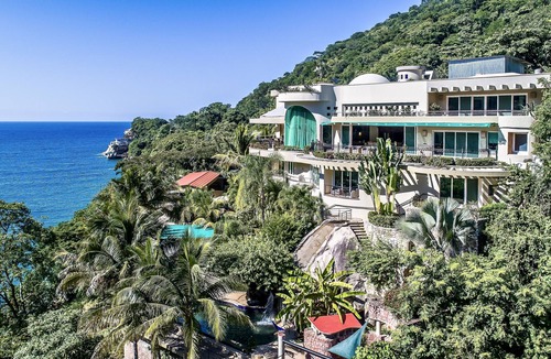 Boca de Tomatlan Villa | Ocean frontage villa, located 10 miles south of downtown P V romantic zone