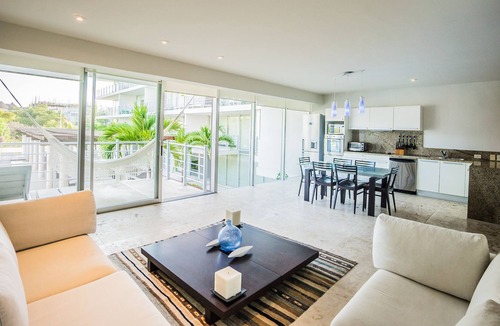 Downtown Apartment | OCEAN VIEW 2 BR CONDO STEPS FROM THE BEACH AND 5TH AV