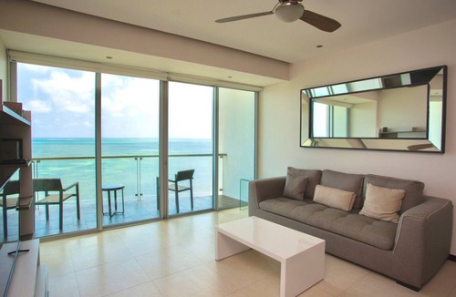 Cancun Apartment | Ocean view 3 bedroom condo! Infinity pool