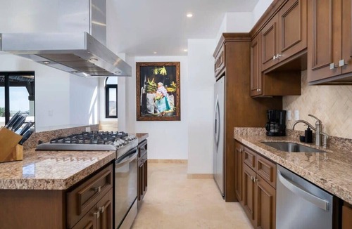 Paraiso Escondido House | Ocean view villa with pool in Quivira