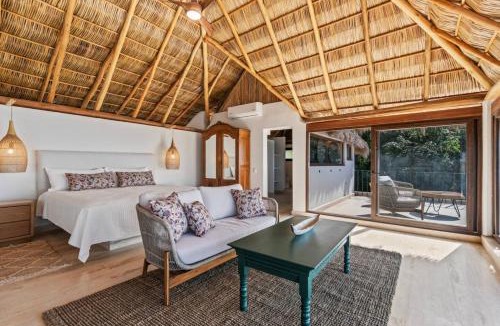 Conchas Chinas House | Ocean View Villa Private Pool by Zona Romantica