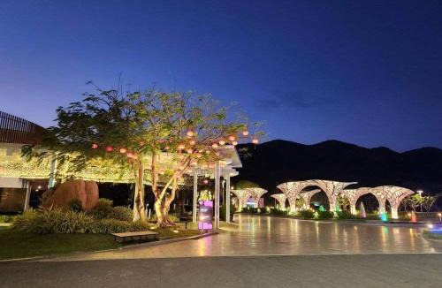 Long Hai Villa | Oceanami Resort & Beach Club