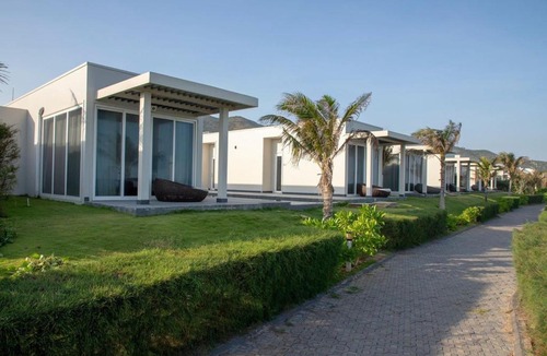 Long Hai Villa | Oceanami Villas & Beach Club at 5 Bedrooms have swimming pool view sea