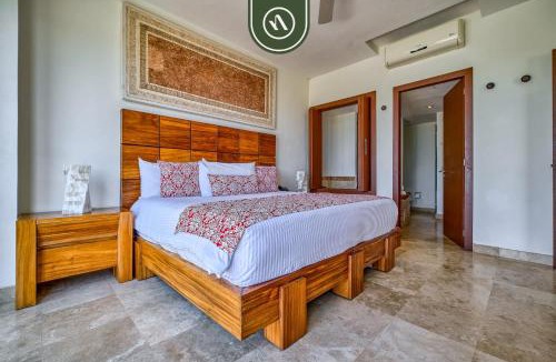 La Puntilla Apartment | Oceanfront 3BR Condo with Beach Club - Pool