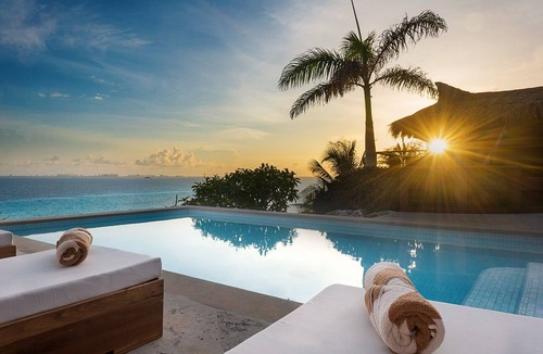 Isla Mujeres Villa | Oceanfront 5BR Villa + Saltwater Pool + Concierge