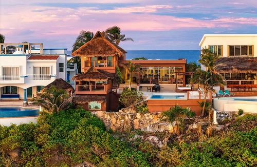 Isla Mujeres Villa | Oceanfront 5BR Villa + Saltwater Pool + Concierge