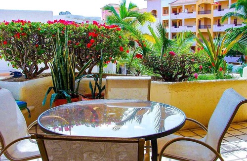 Centro Condo | Oceanfront Condo · Patio, Pool & Beach Access