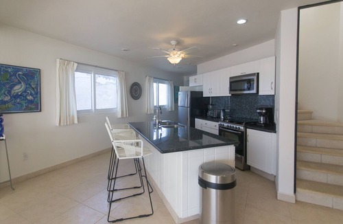 Emiliano Zapata Condo | OCEANFRONT PENTHOUSE. 4 Bdrm + loft, BREAHTAKING VIEWS.
