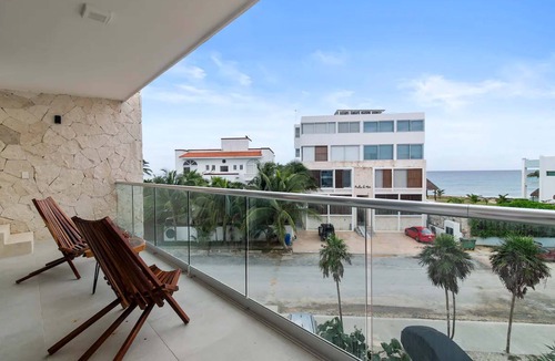 Akumal Apartment | Oceanfront Seahorse | Private Hot Tub Beach Access