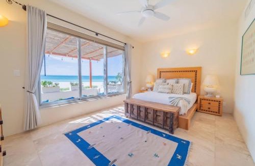 La Paz Villa | Oceanfront Villa Nautilus with Beach Club Access