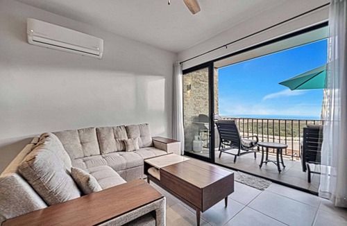Los Cangrejos II y III Condo | OCEANVIEW 2 BR condo with AC, WiFi in enchanting Diamante area Cabo San Lucas!
