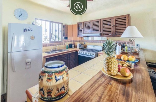 Emiliano Zapata Apartment | Oceanview 2BR Condo - Romantic Zone - Rooftop Pool