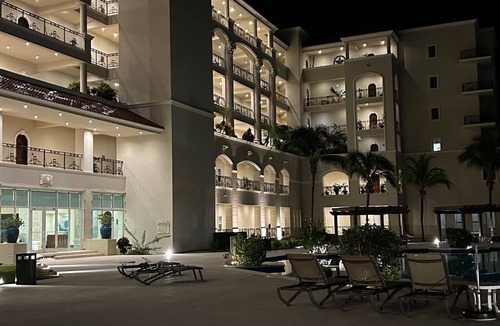 Punta Sam Condo | Oceanview Condo in San Miguel de Cozumel: The Landmark Resort of Cozumel