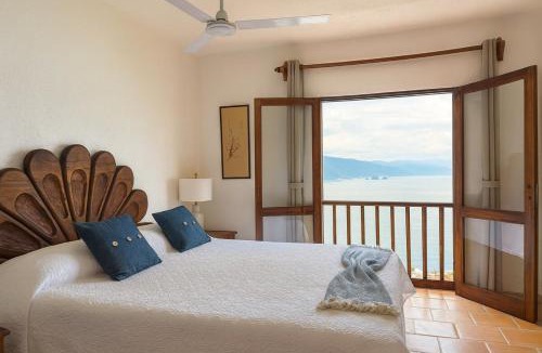 Conchas Chinas Apartment | Oceanview Gem Pool & Balcony Conchas Chinas