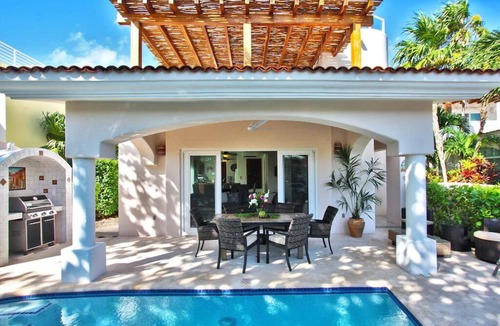 Playacar Fase I Villa | Oceanview villa, steps from the beach. Private pool/BBQ