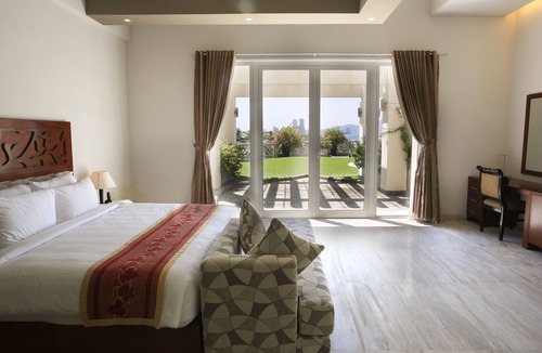 Ngu Hanh Son Resort | Olalani Resort and Condotel
