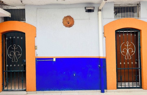 Old Town House | Old and central house : 3 bedrooms : A/C and private yard