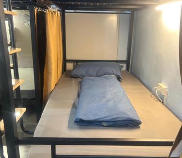 Old Quarter Hostel | Old Quarter Hostel 71 Hàng Đào