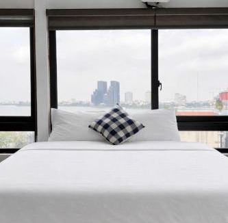 Tay Ho Apartment | OM Homestay Lake View