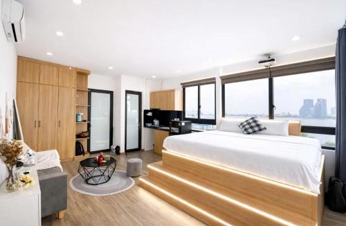 Tay Ho Apartment | OM Homestay Lake View