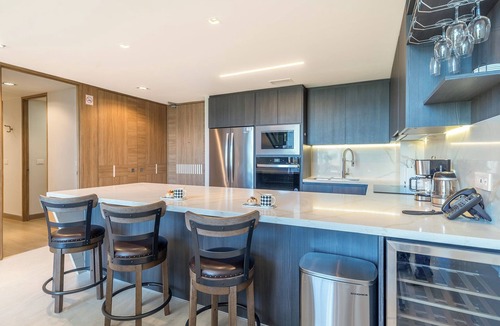 Bella Vista Condo | One 102: Elegant Beachfront Getaway with Unmatched Views