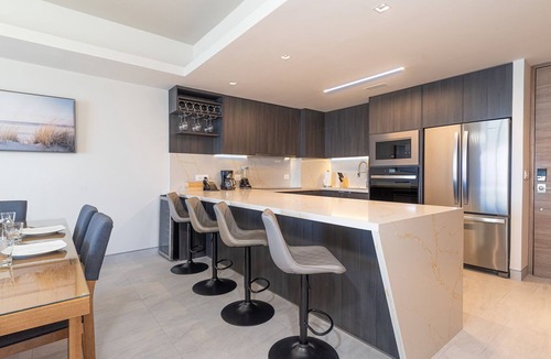 Bella Vista Condo | One 1504 – Refined Beach Escape Featuring Striking Beachfront Views