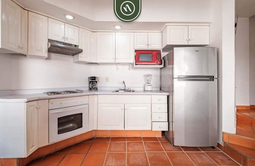 Romantic Zone Apartment | One Beach Street 306 B· Amazing 1 BR Condo