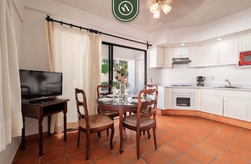 Romantic Zone Apartment | One Beach Street 306 B· Amazing 1 BR Condo