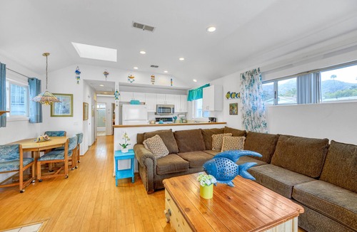 Avalon House | Open Floor Plan Home Eucalyptus w/Balcony Views