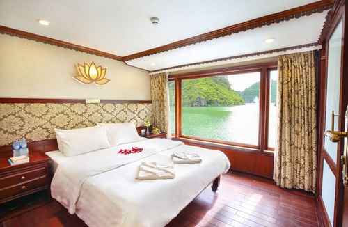 Bai Chay Boat Rental | Oriental Sails
