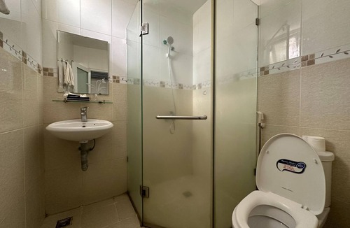 Tho Quang Beach Hotel | OYO 1223 Vt New Day Hotel