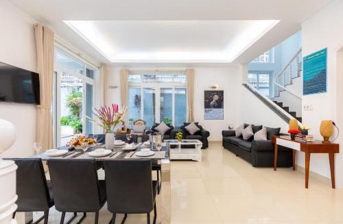 Thang Tam Villa | Palm Villa 15 - Biệt thự 6 phòng ngủ trung tâm biển Vũng Tàu
