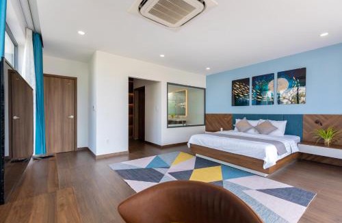 Vung Tau Villa | Palm Villa 35 (Luxury Seaview Pool Villa with Karaoke Room Inside Resort near The Beach and The Park for Children)
