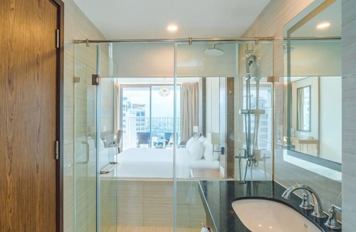 Tran Phu Beach Hotel | Panorama Nha Trang Sanvilla