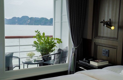 Ha Long Boat Rental | Paradise Grand Cruise