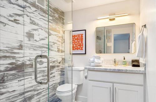 Paradise Valley Village House | Paradise