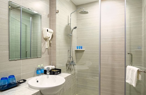 Tran Phu Beach Hotel | Paralia Hotel Nha Trang
