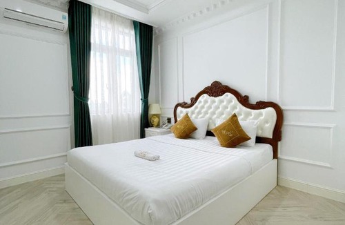 Vinh Long Hotel | Paris Hotel & Cafe