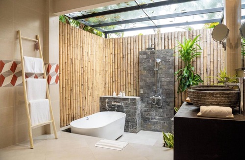 Ninh Hoa Hotel | Pax Ana Doc Let Resort & Spa