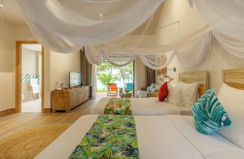Ninh Hoa Hotel | Pax Ana Doc Let Resort & Spa